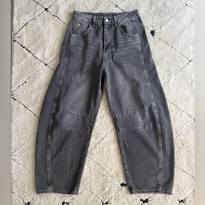 No tag - Black faded barrel jeans